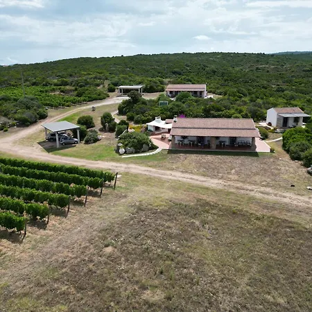Villamarina Agroturismo *