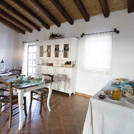 Farm stay Villamarina Garden Relais *
