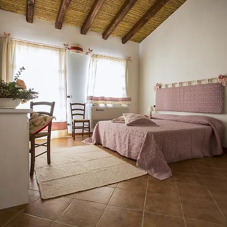 Villamarina Garden Relais Farm stay Aglientu